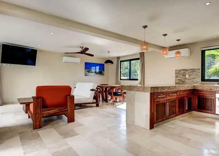 Beachfront Soliman Bay 42 Villa *