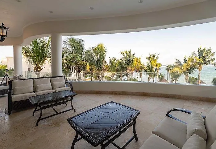 Beachfront Soliman Bay 42 Balcheil
